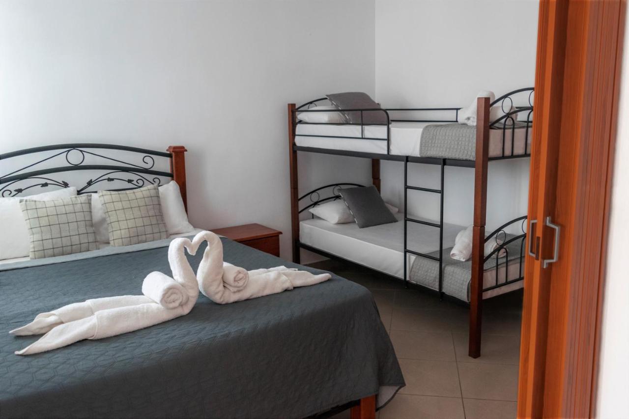 Kapahi Seaview Hotel Apartments Потос Экстерьер фото