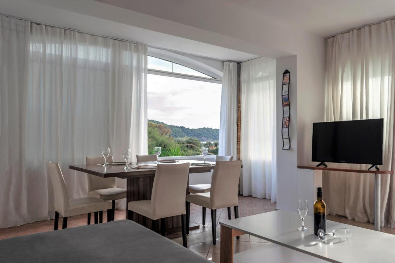 Kapahi Seaview Hotel Apartments Потос Экстерьер фото
